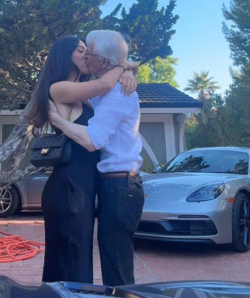 Loud Outside tweet media