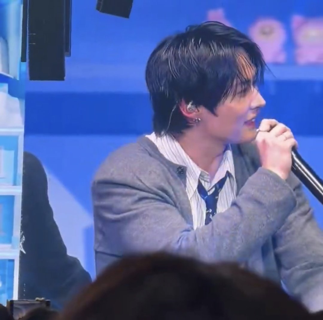 ????? #2RENE tweet media