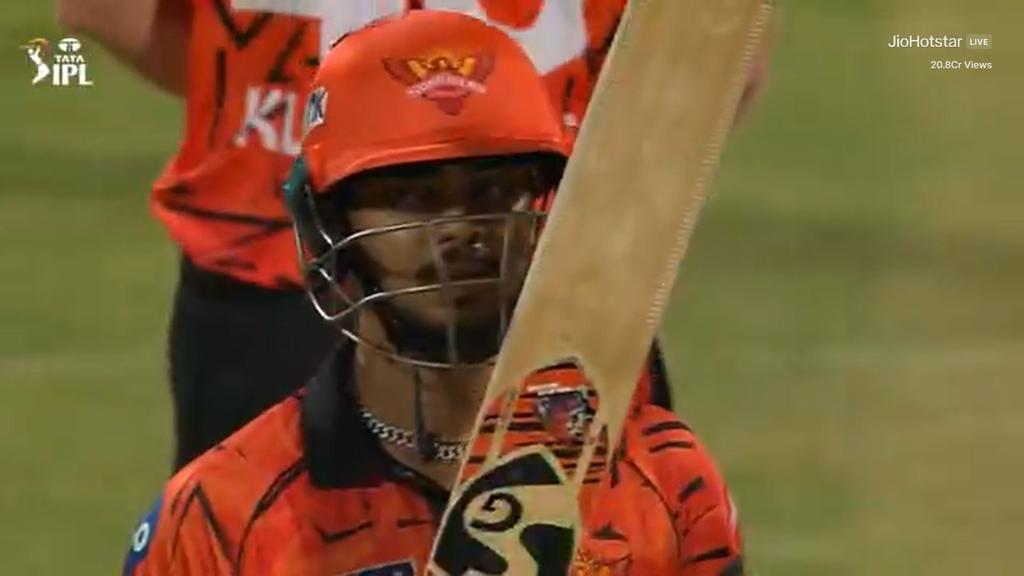 Insight_XI's tweet photo. WELL PLAYED, ISHAN KISHAN 🫡

- 80 runs from just 38 balls, A remarkable start to his IPL leadership career, he is going to rule in future. https://t.co/8rmLeWNRXd