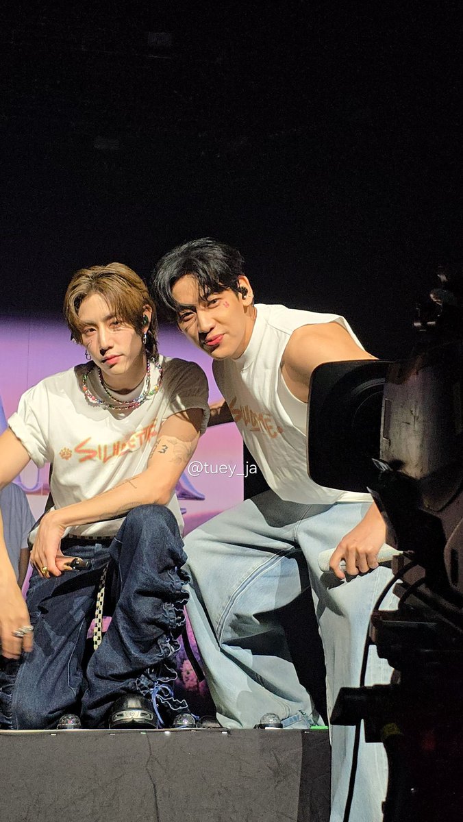 ‎♡.° portuan ☁️🍊🐧 tweet media