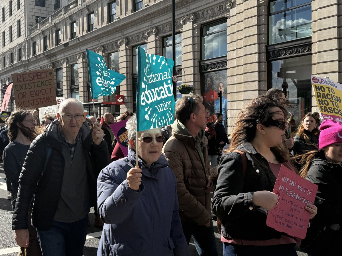 Paul Mason tweet media