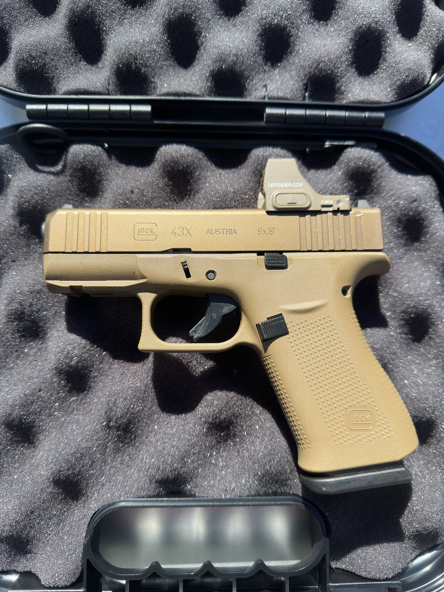 Tacticaljavi999's tweet image. What a beauty of a Pistol🔥🔥🔥 #Glock43X #FDE