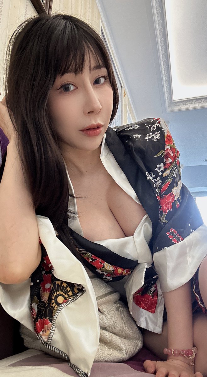 Aya Chen tweet media