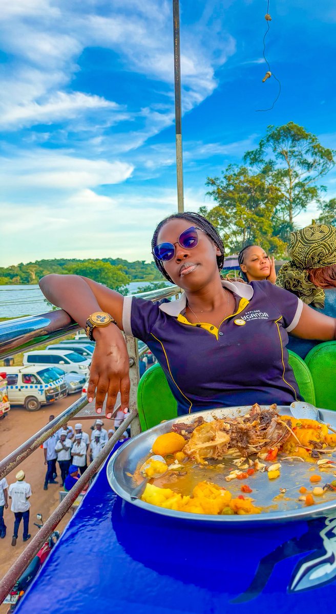 The Sunset Traveler tweet media