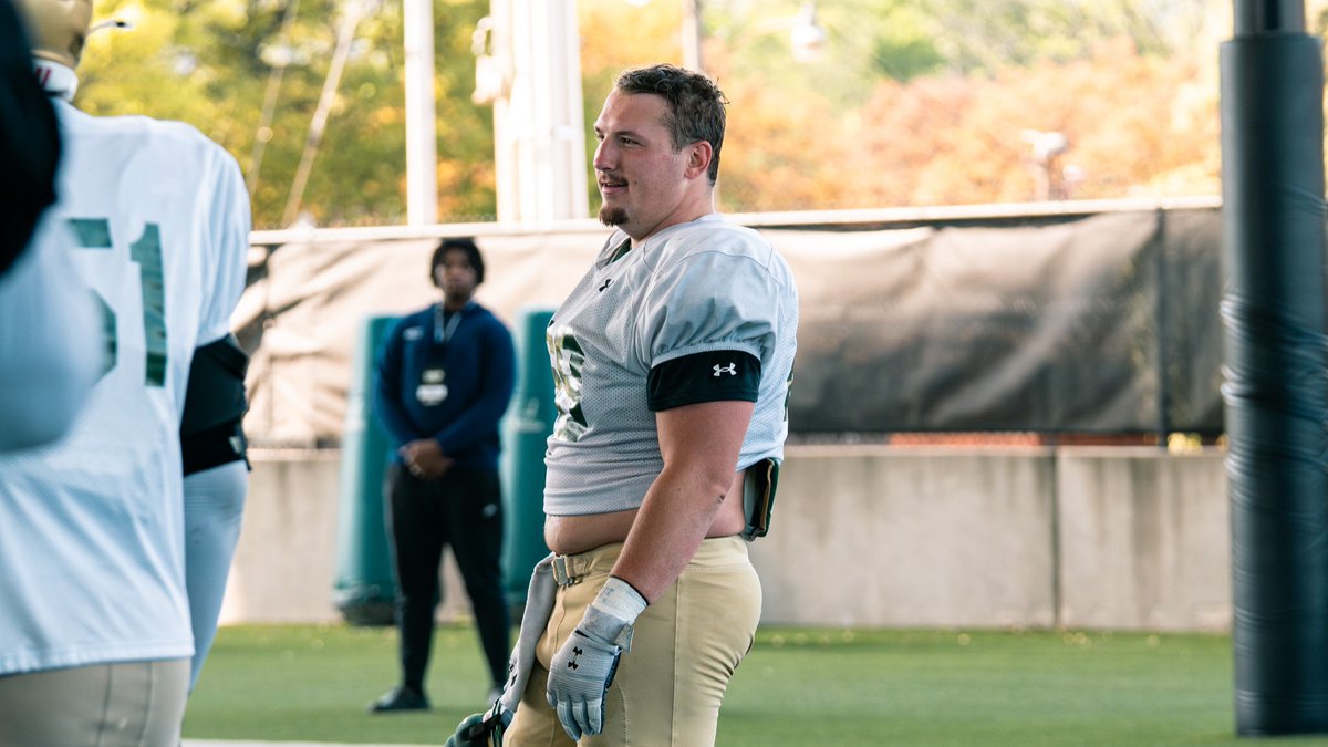 UAB_FB's tweet photo. 🏈 𝙎𝙥𝙧𝙞𝙣𝙜 𝙎𝙥𝙤𝙩𝙡𝙞𝙜𝙝𝙩: 𝘼𝙙𝙖𝙢 𝙇𝙚𝙥𝙠𝙤𝙬𝙨𝙠𝙞

"Adam Lepkowski doesn't say much about himself. He doesn't have to. The Hoover native has built his reputation the hard way- starting his journey as a walk-on, earning a scholarship and developing into one of the most trusted voices on UAB's offensive line..." 

Read the full story 📰 https://t.co/h8UAr2OejQ

#WinAsOne