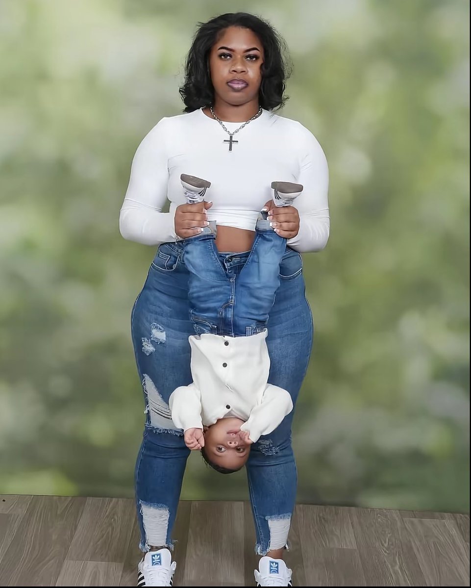 ᏟᎬᏁᎢᏒᎪᏞ👑🇨🇩 tweet media