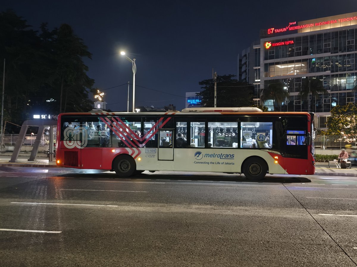 Busway Fans Club tweet media