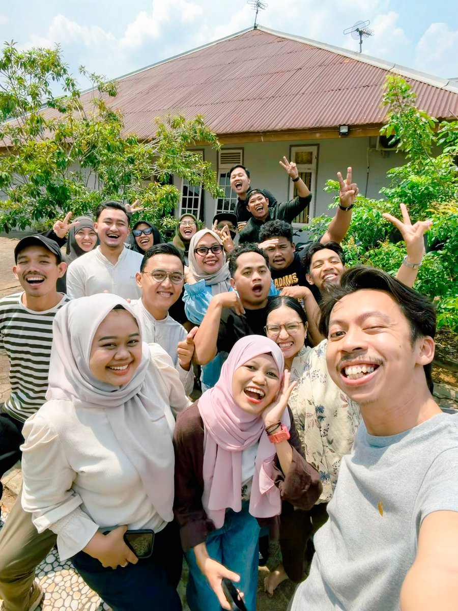 Siti Mustiani tweet media