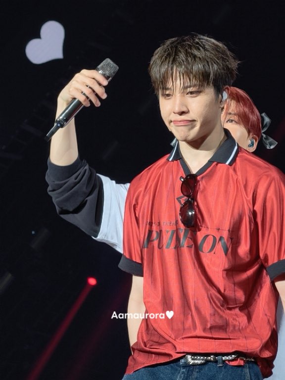 A.aurora🌻🍀( 오로라 )(backup account) tweet media