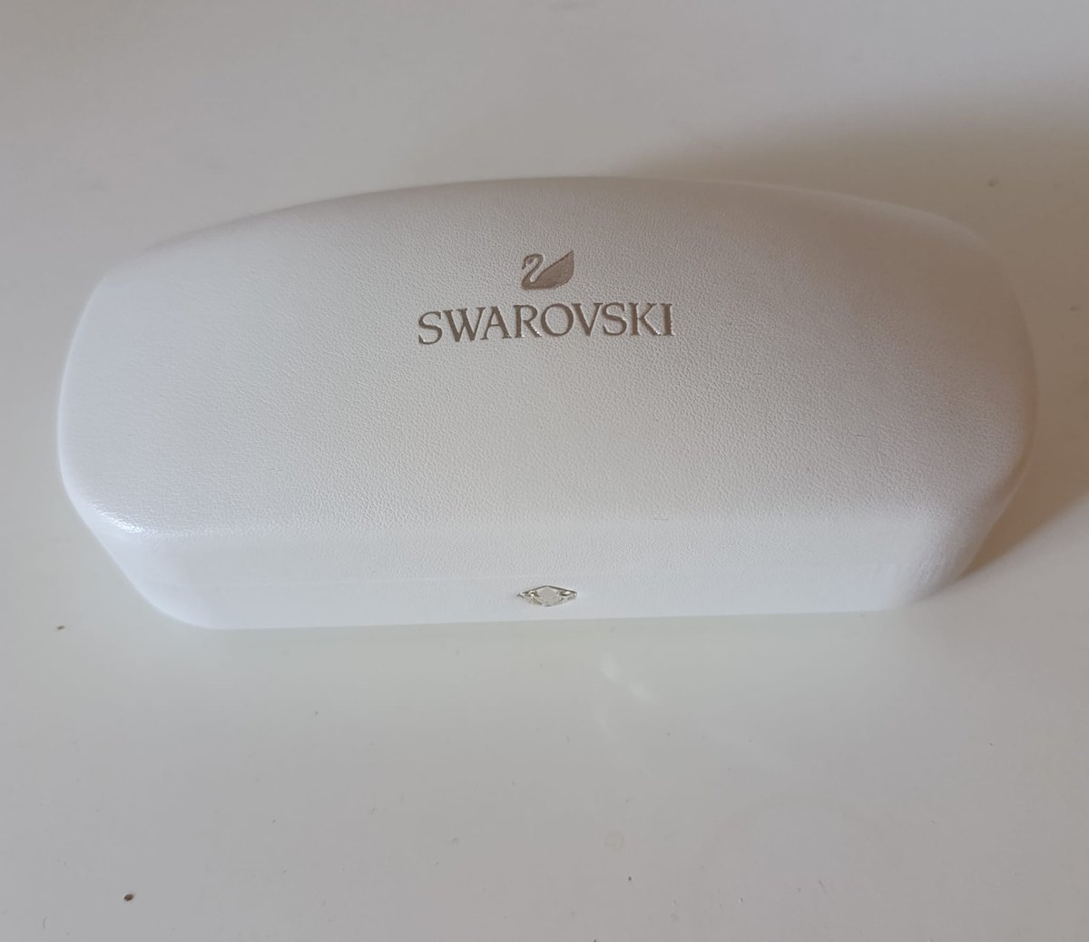 trabiuyr's tweet image. Vendo occhiali da sole swarovski nuovi e mai utilizzati. Modello da donna.
vinted.it/items/85049992…
#swarovski #occhiali #occhialidasole
