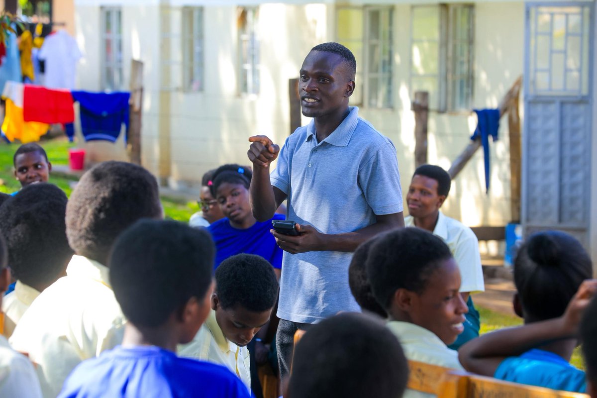 Reach A Hand Uganda tweet media