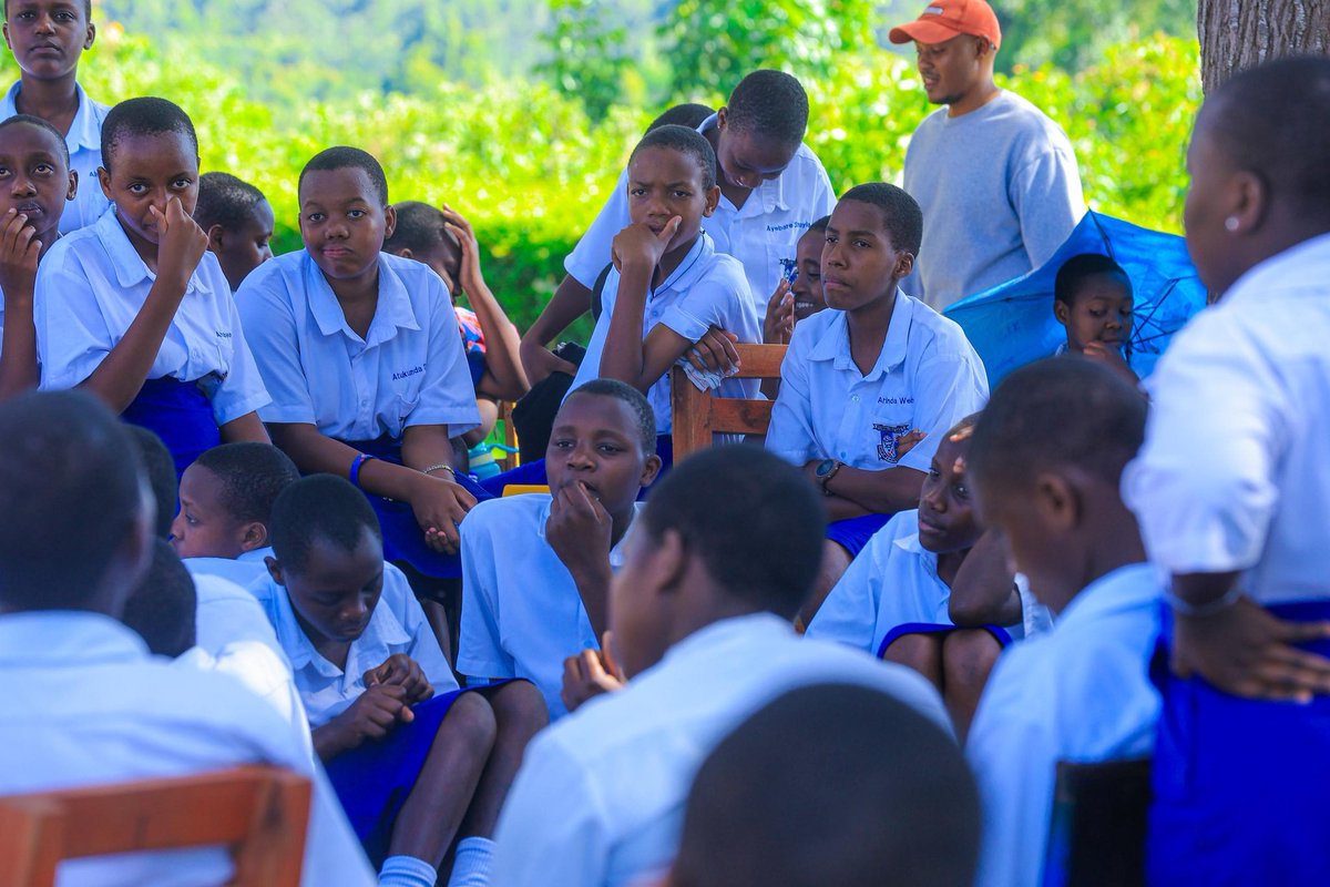 Reach A Hand Uganda tweet media