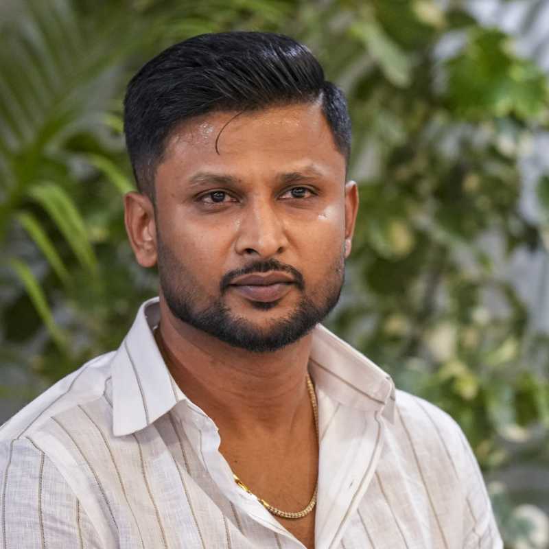 Honest Review tweet media