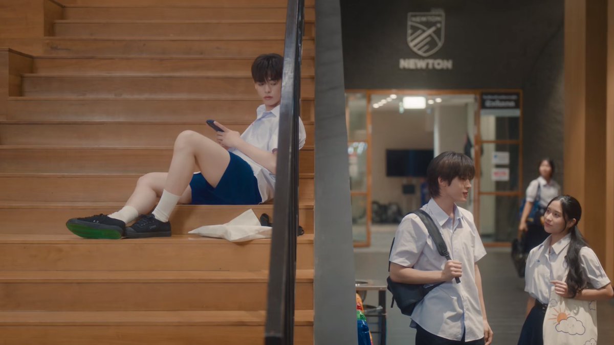 iris 🍎 tweet media