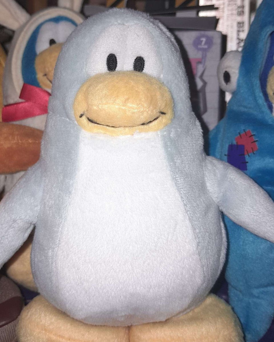 Club Penguin Collectors tweet media