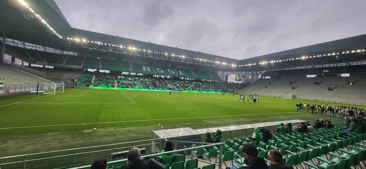 Sainté Fans 1933 de retour en L2 🇳🇬 tweet media