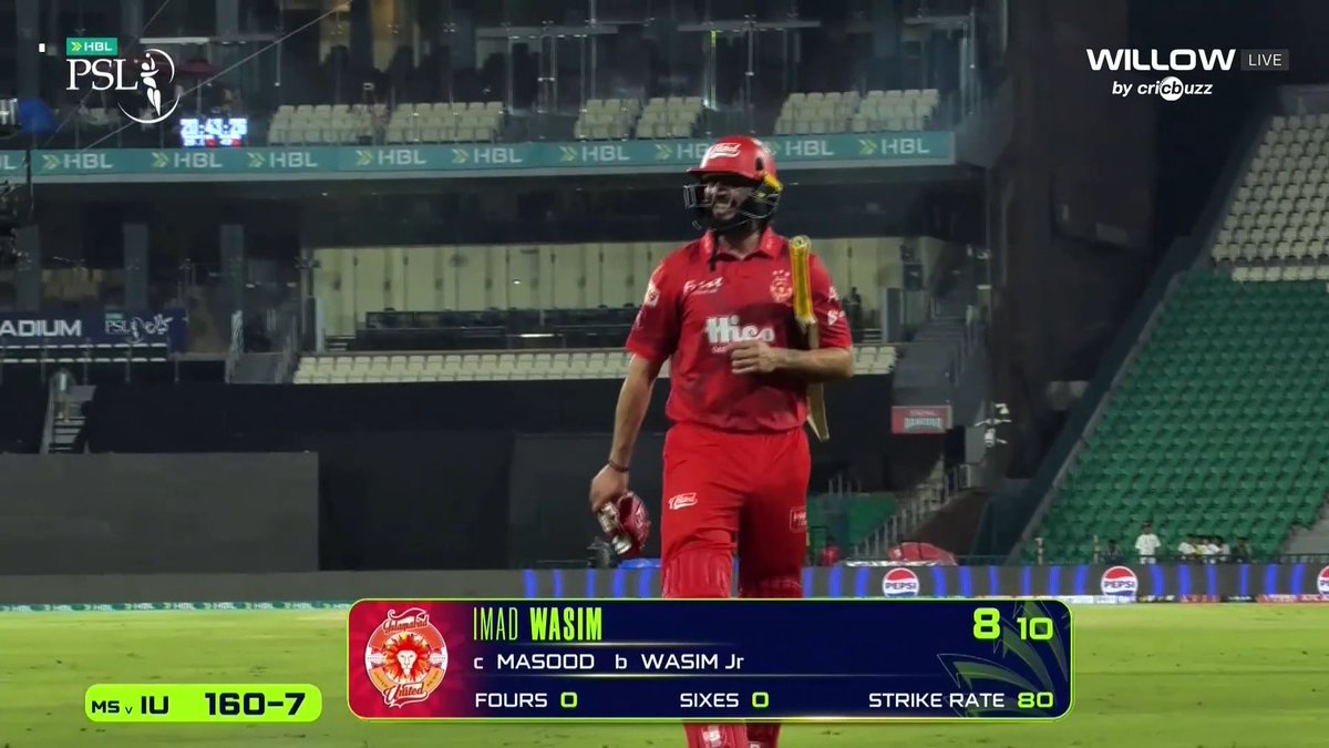 uroojjawed12's tweet image. I'm the best all-rounder 🤡
#MSvIU #PSL11 #cricket