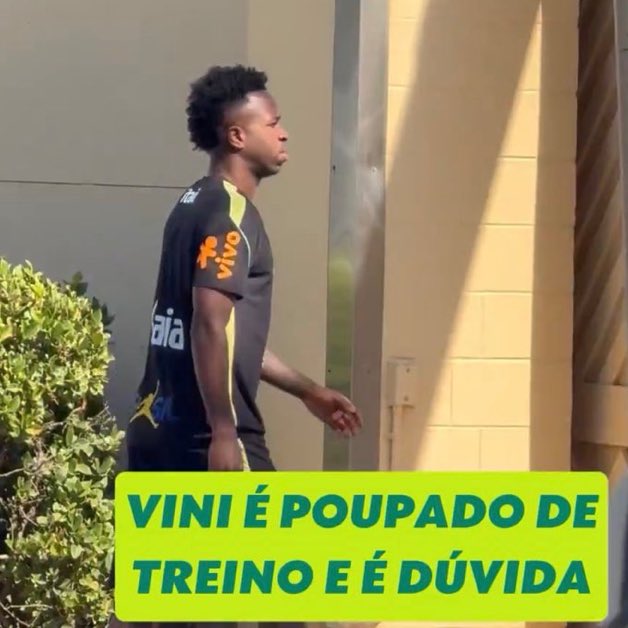 Vinícius nie trenował dziś z reprezentacją Brazylii.

Jego występ przeciwko Chorwacji stoi pod znakiem zapytania. 🇧🇷

[<a href="/geglobo/">ge</a>]