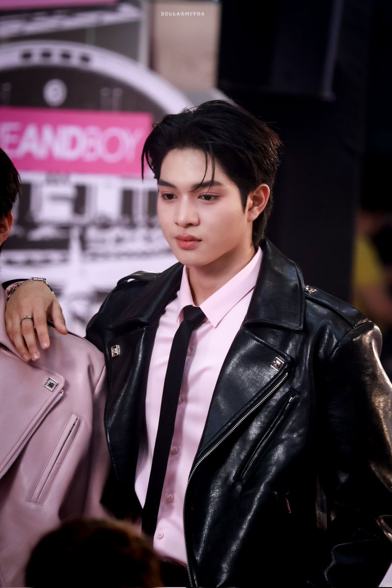 B̶E̶L̶L̶A̶X̶M̶I̶T̶R̶A̶ tweet media