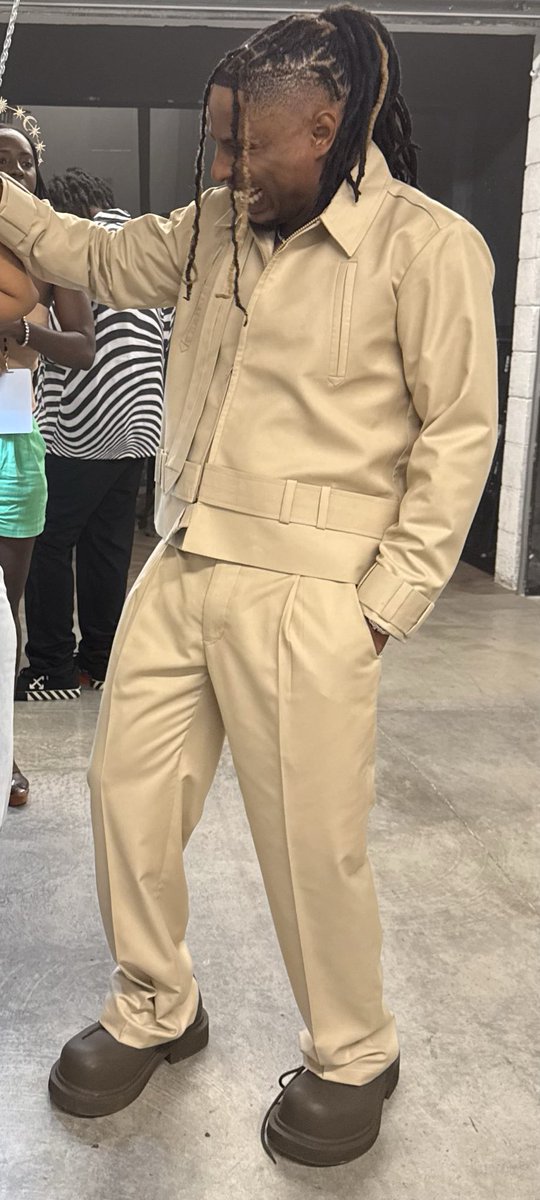 ℂ𝕒𝕟𝕕𝕠 tweet media