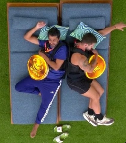 Laura ★彡🎬 🎮 tweet media