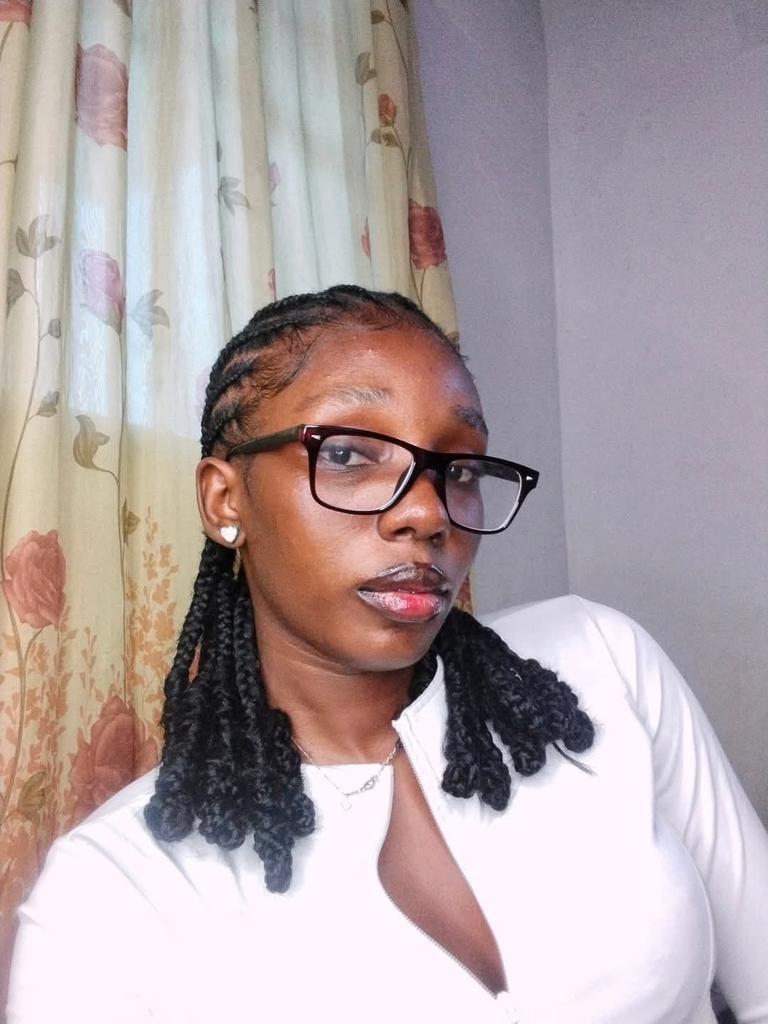 Chi chi 🍒 tweet media