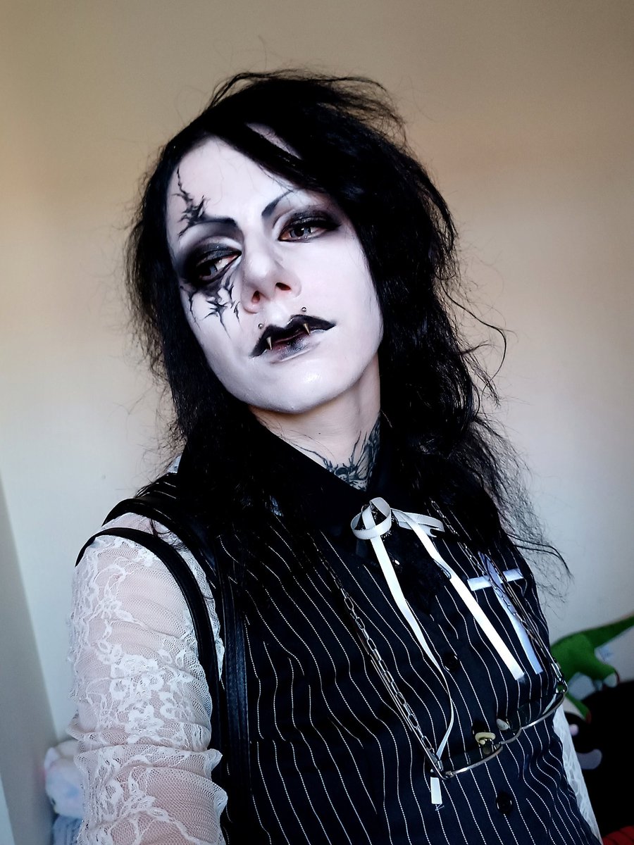 🔞Ossie🏳️⚧️ - COMMS OPEN tweet media