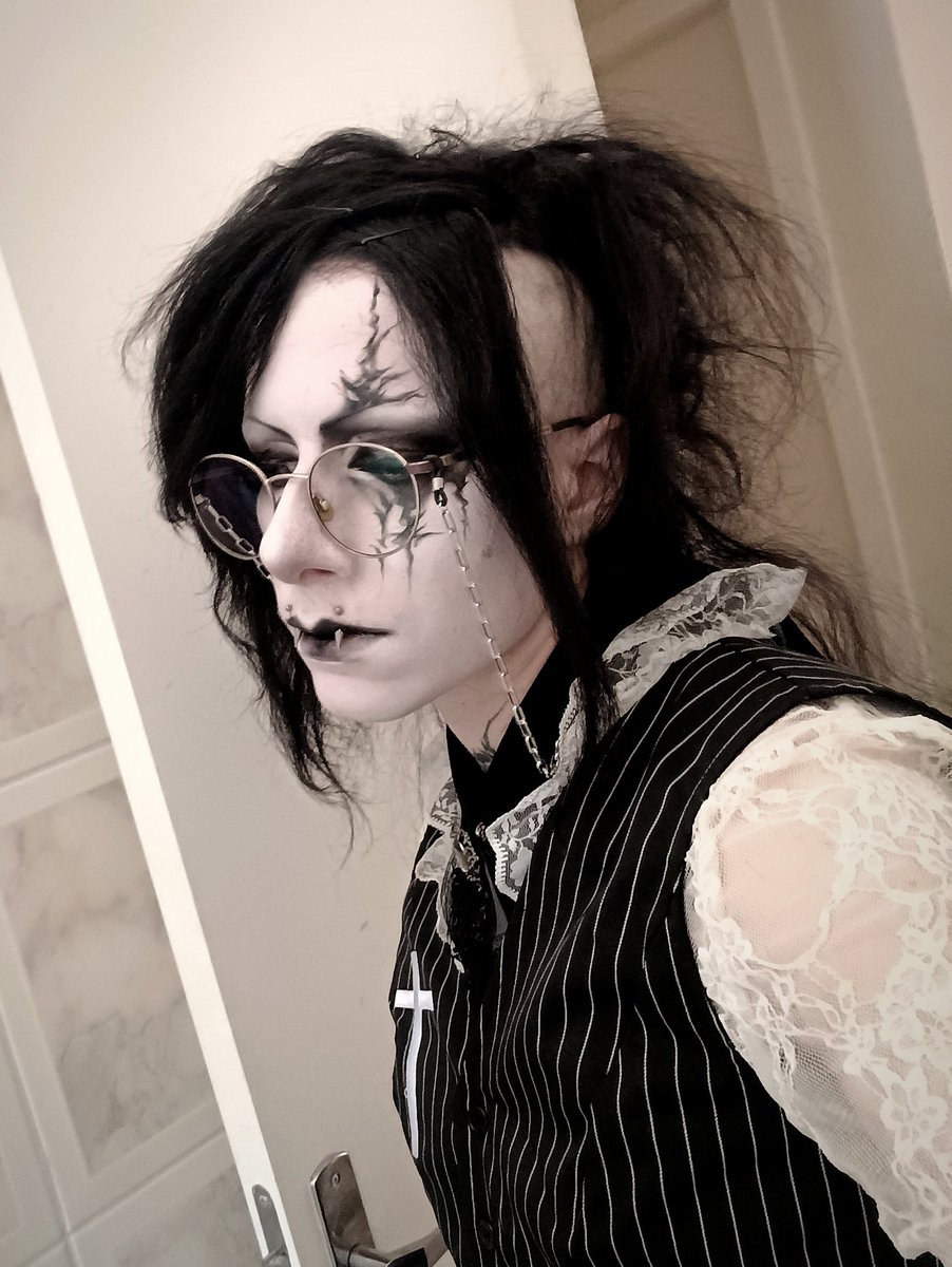 🔞Ossie🏳️⚧️ - COMMS OPEN tweet media