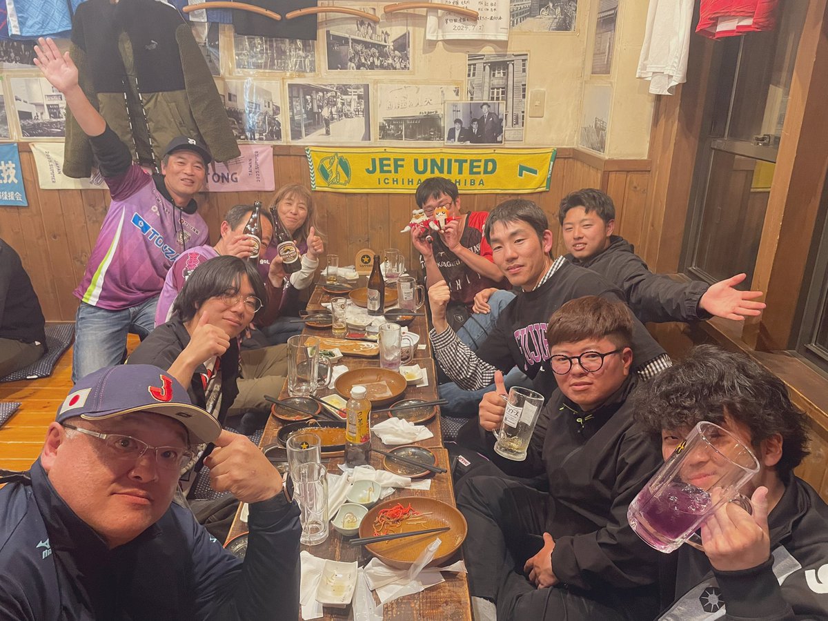 【藤枝市場】姉御・美穂です!!!
いつも本当にありがとうございます💜
そして、また逢えて嬉しかったよ❤️🖤
#藤枝MYFC #北海道コンサドーレ札幌 
#コンサポ藤枝遠征
#藤枝市場 #エダバ
#サッカー居酒屋
#サポーターを応援する居酒屋
#感謝プラス1
みんな最高٩(^‿^)۶✨