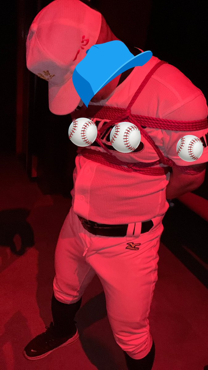 けんたろ tweet media