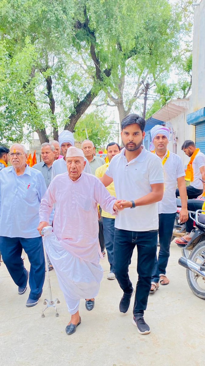 ब्राह्मण शिरोमणि भरतपुर से 4 बार के लोकसभा सांसद , एक बार विधायक और समाजवादी पार्टी के पूर्व प्रदेशाध्यक्ष सम्माननीय पंडित रामकिशन जी ने आज 101 वर्ष की आयु पूर्ण की है , जन्मदिन की बहुत बहुत शुभकामनाएँ |
<a href="/Abhishek78BTP/">अभिषेक शर्मा चितारी</a> #pandit_ramkishan