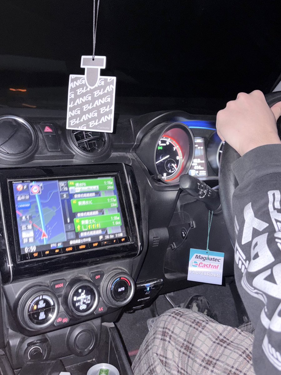 うこた tweet media