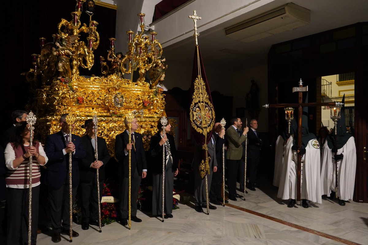 Santa Genoveva tweet media