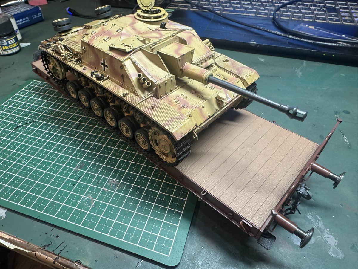 そうそうに二両目。
鉄分成分過剰摂取中。