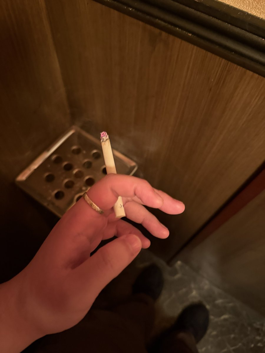 ヒロシ@ニコバー池袋 Mixコンカフェ tweet media