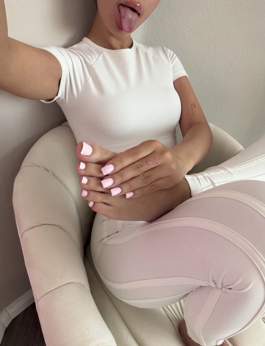 Mermaid Jasmine 🧜🏻♀️ tweet media