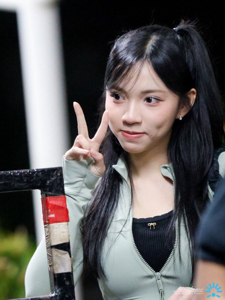 𝐚𝐮𝐫𝐚𝐥𝐮𝐦𝐞 tweet media