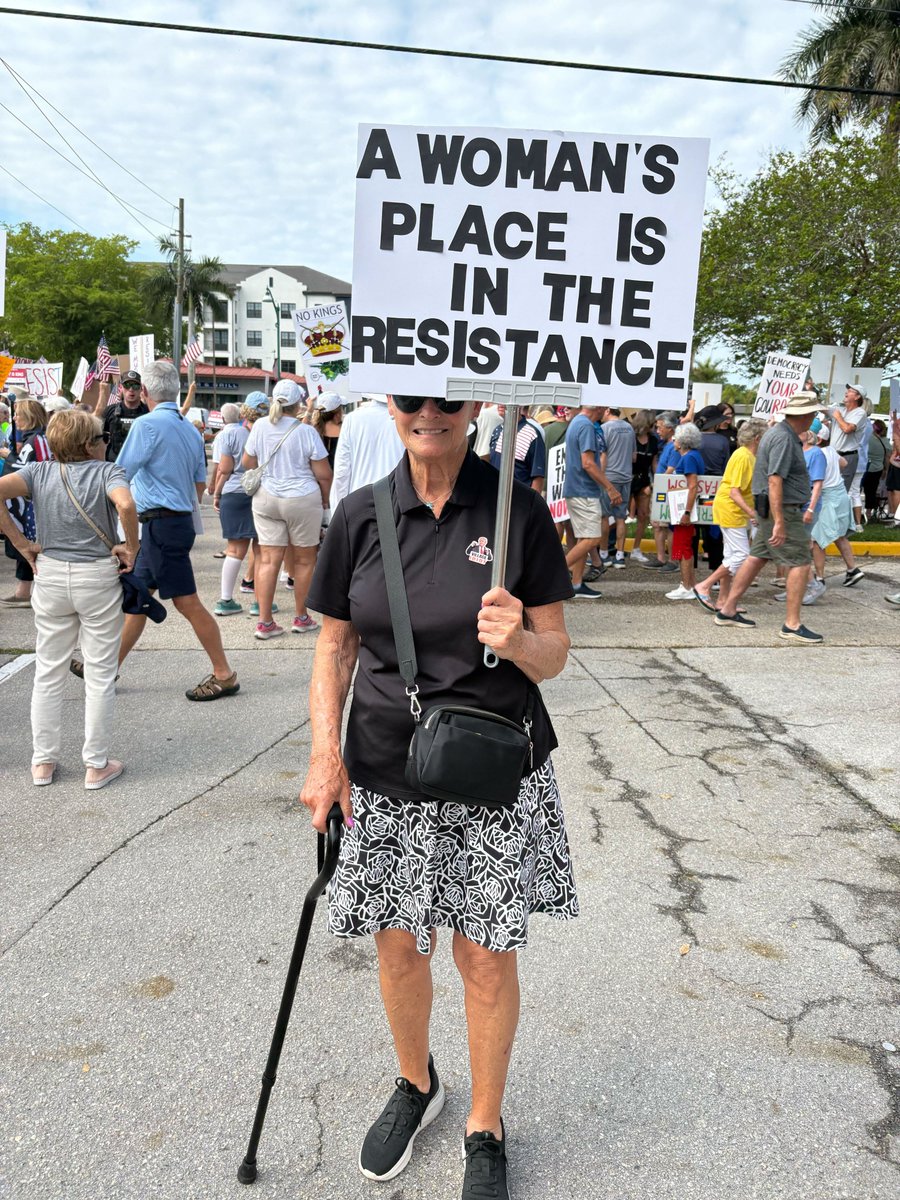 The Bulwark tweet media