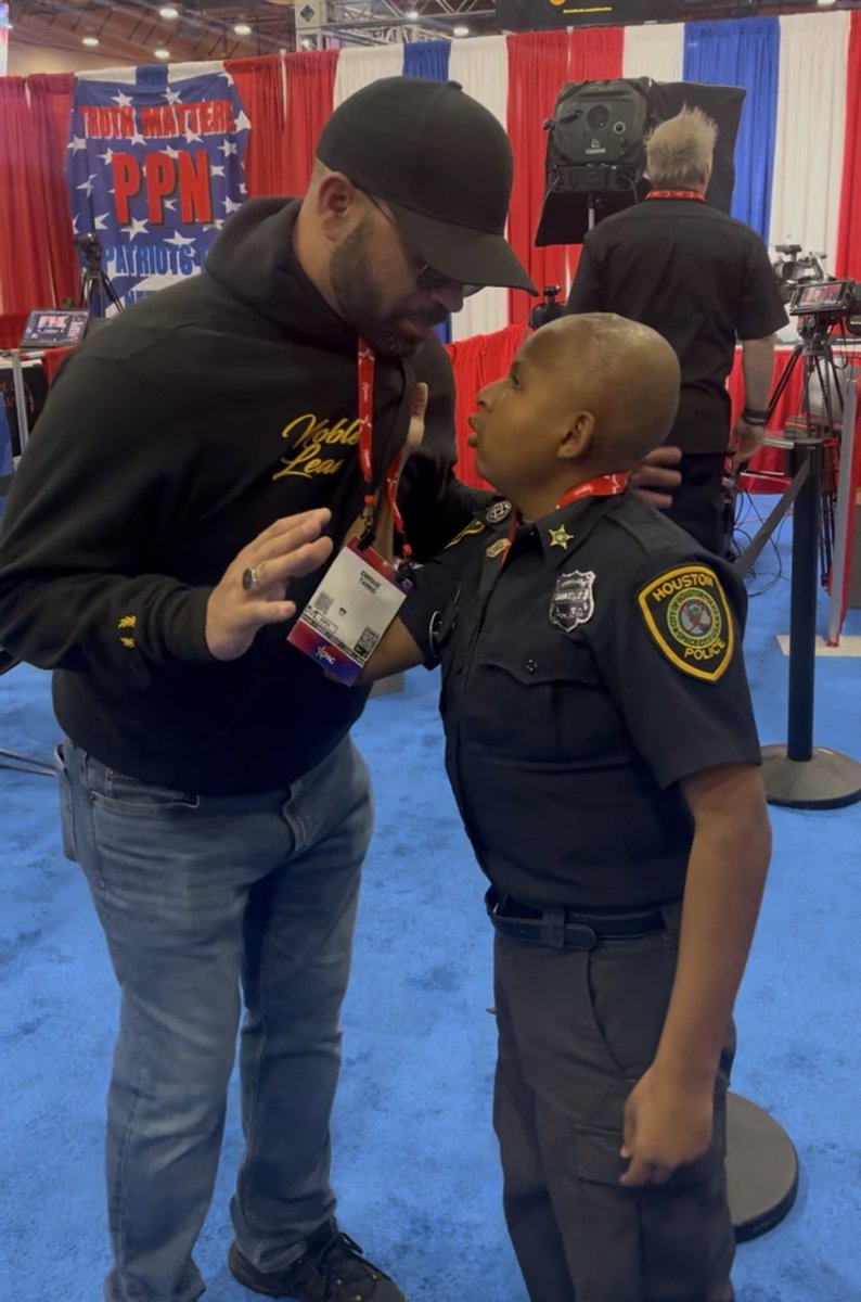 Enrique Tarrio tweet media