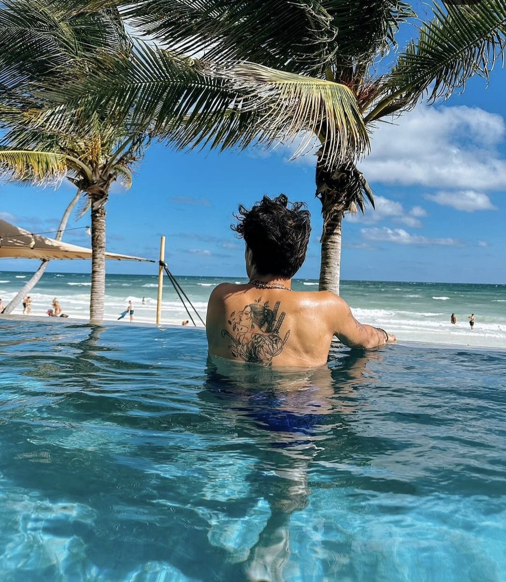 Aron Louis tweet media