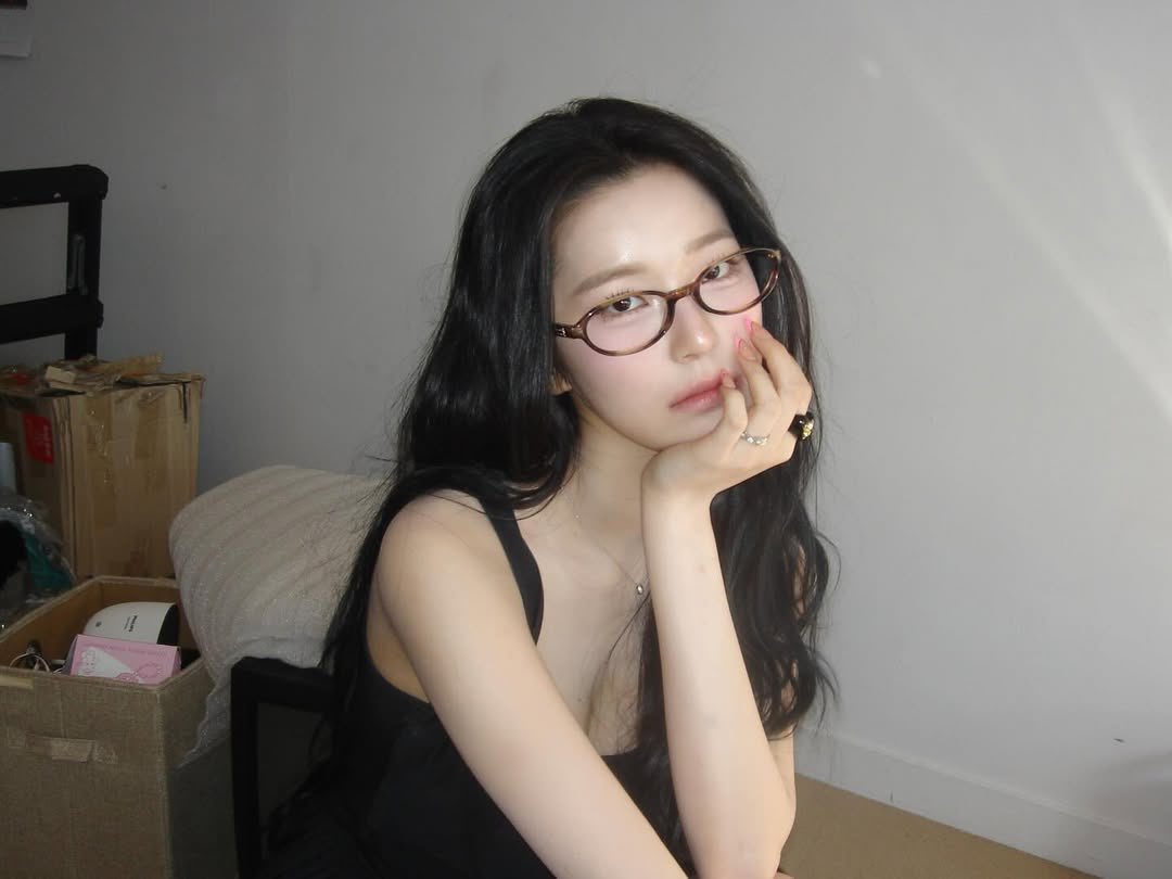 jiheon pics! tweet media