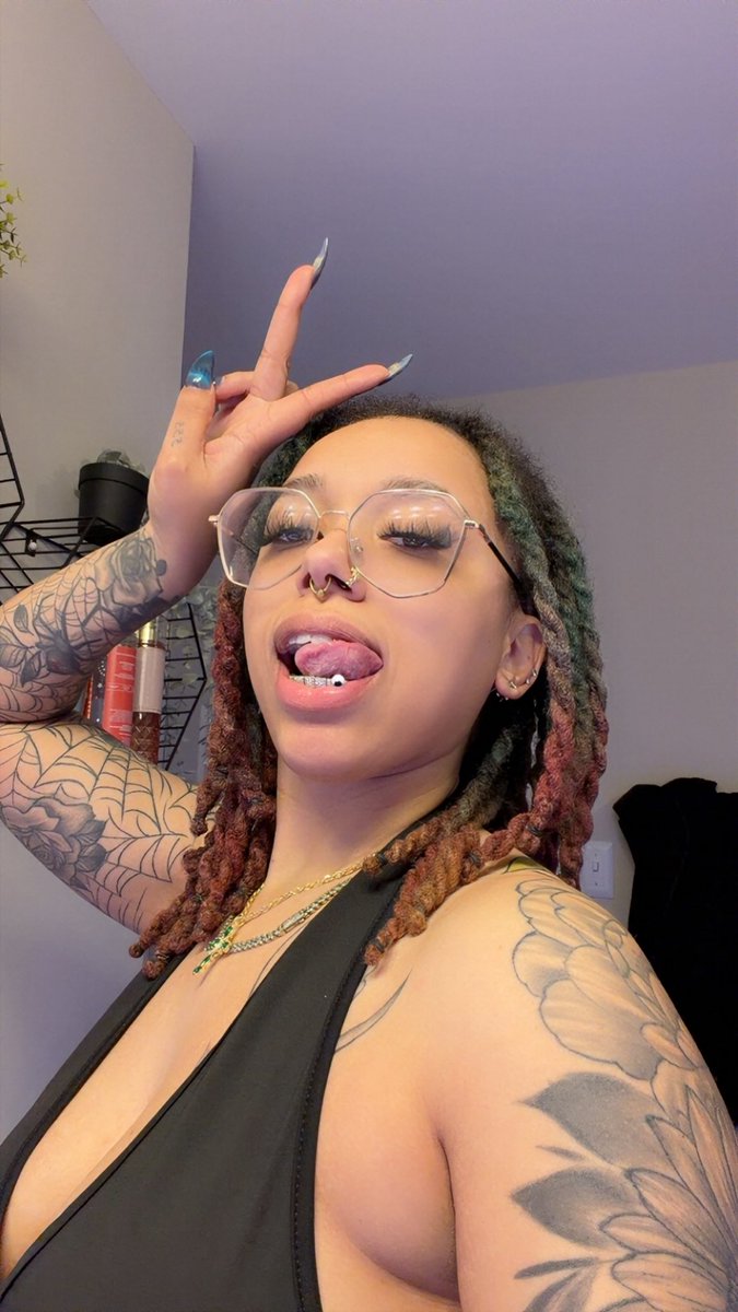 Snörlax 미나 tweet media