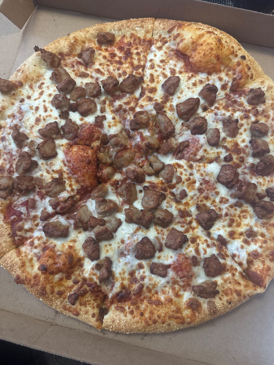 TheSlotSource's tweet photo. Trying @DoorDash again and my pepperoni pizza looks a bit off. Tried reporting via the app with no luck.  😡 you missed me and asked me back.  I don’t miss these errors. Time to stop dashing again. https://t.co/Db9yRCmZpt