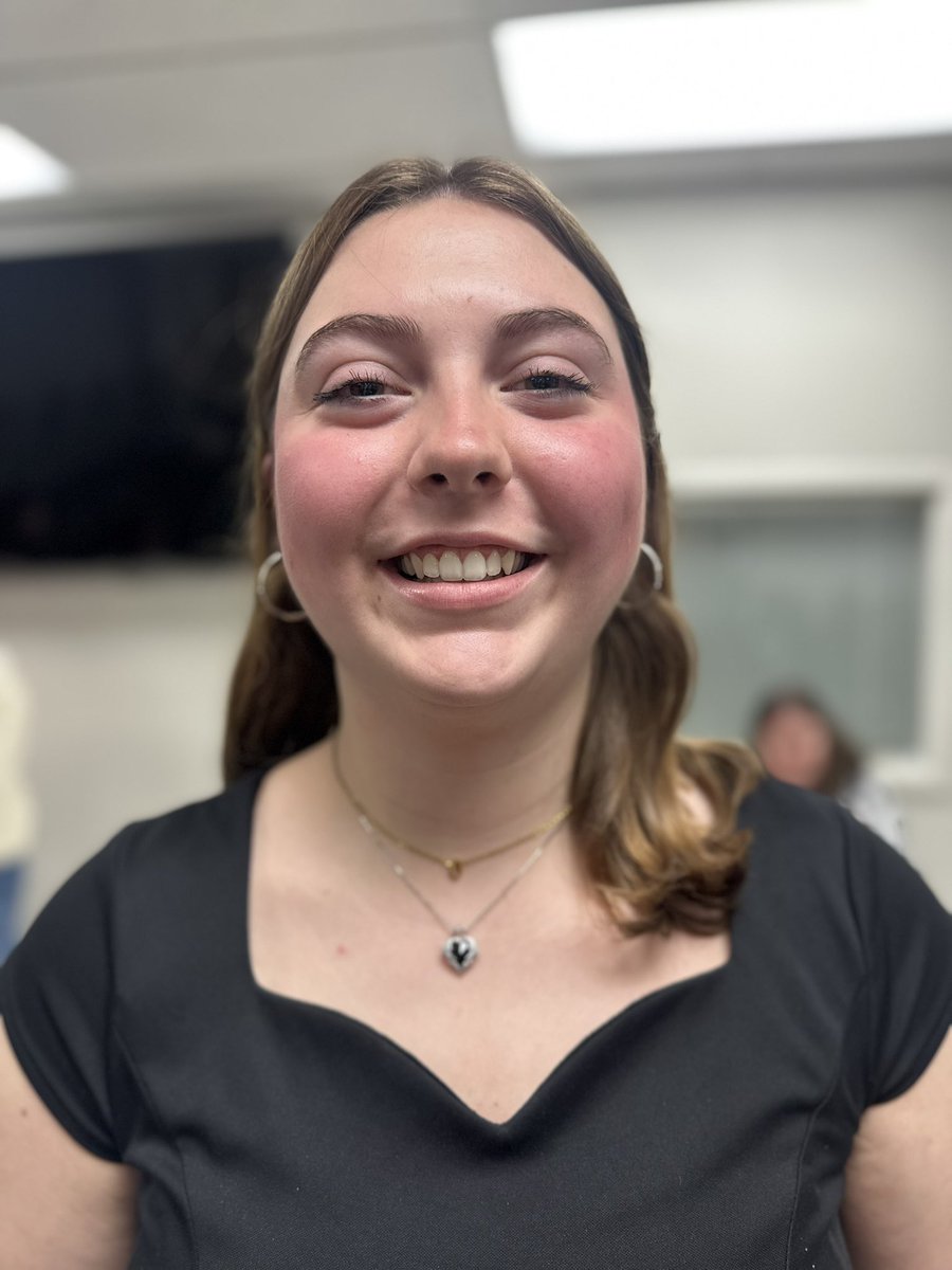 Brooke Opfer earns an Outstanding rating at Districts! Excellent performance!!