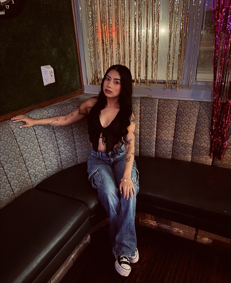 𝚟𝚒 tweet media