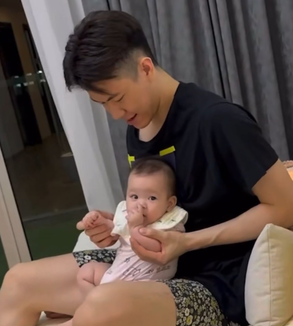 ziijia and txt best boys 𐙚 🎀🩷 tweet media