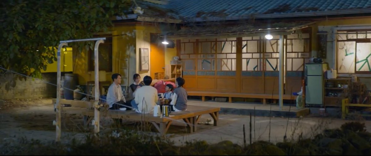 𝗦𝗔𝗥𝗔 tweet media