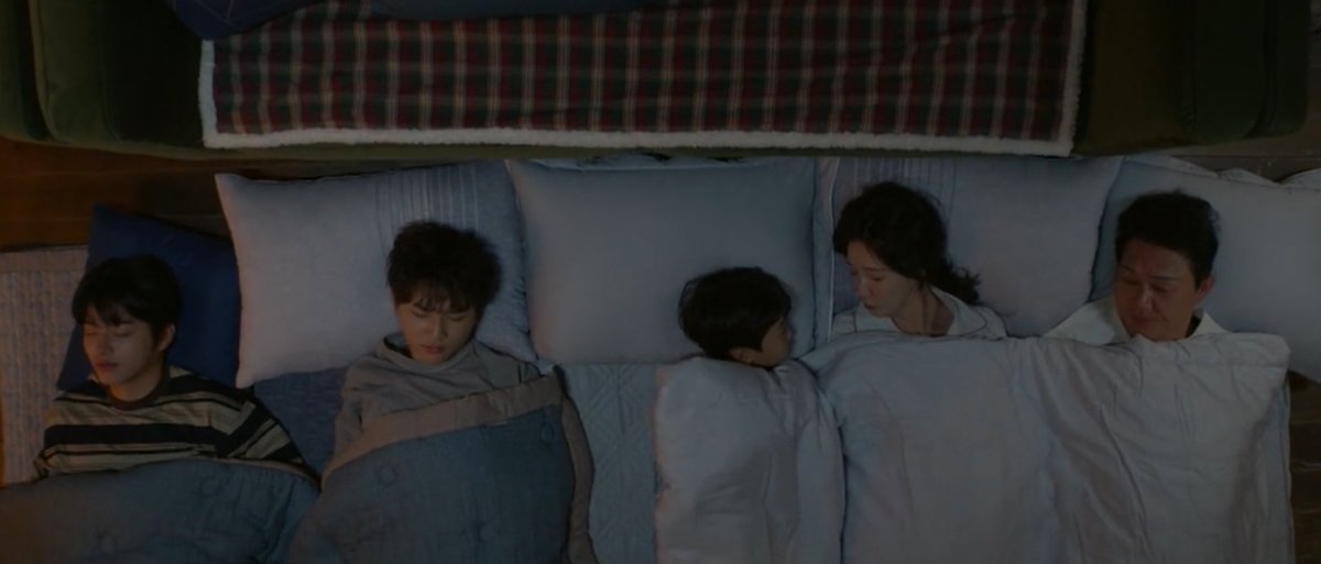 𝗦𝗔𝗥𝗔 tweet media