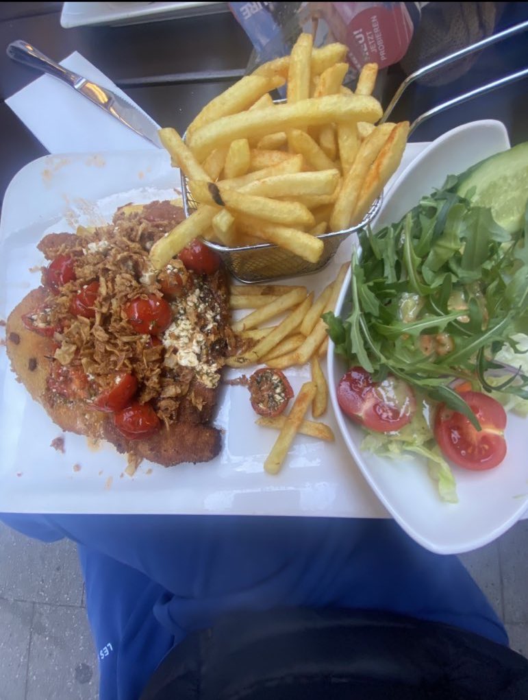 caprittgrl's tweet image. avrupa #eats