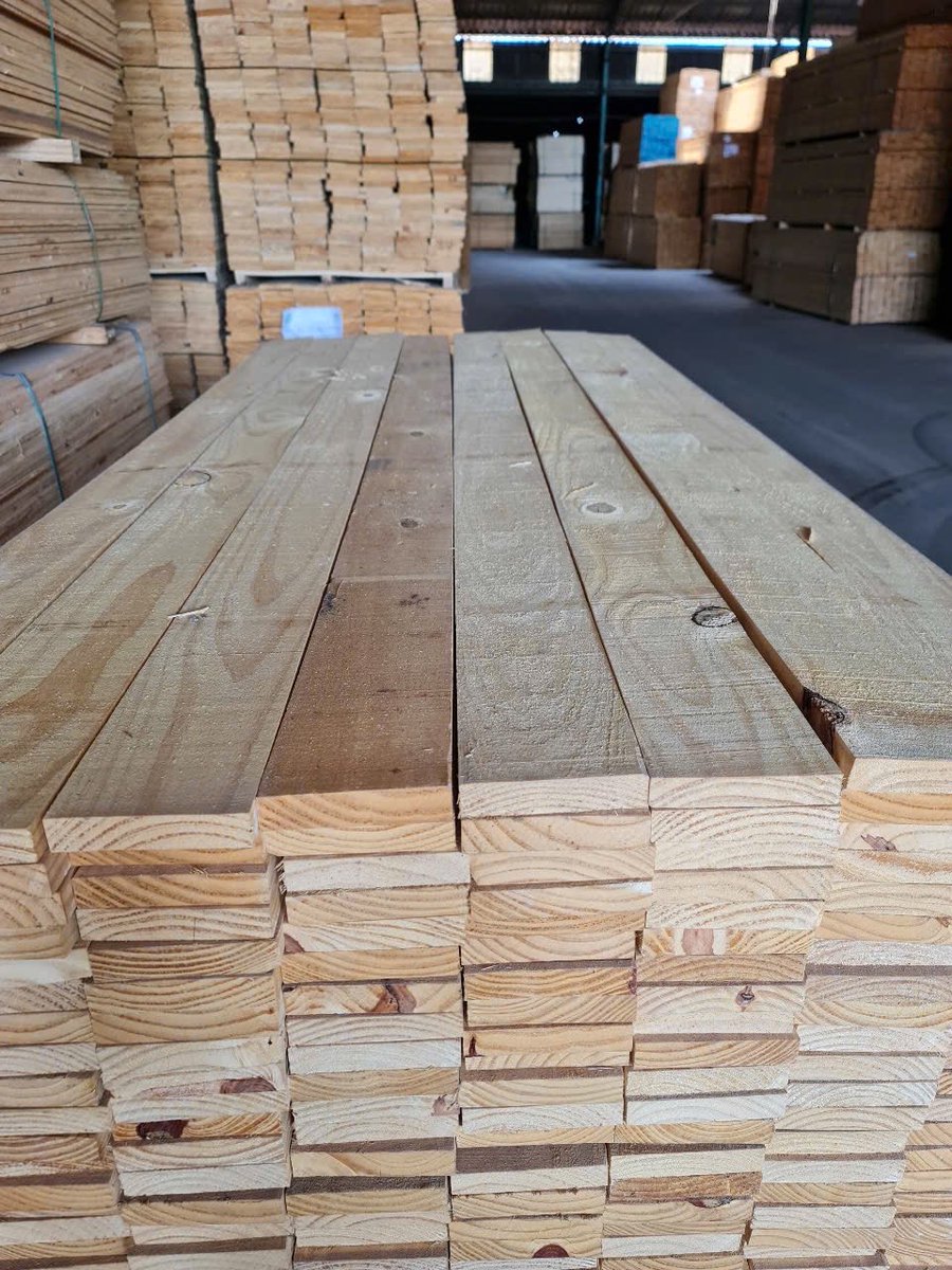 Ducgo2023's tweet photo. Thông Argentina dày 2.6p mặt fix 13p dài 3.35m. 
Chất lượng COL. Bác nào cần nhắn em nhé!
Zalo : 0949333795 Đức Gỗ
Biên Hoà - Đồng Nai
#gothong https://t.co/FhAqKLU2UE